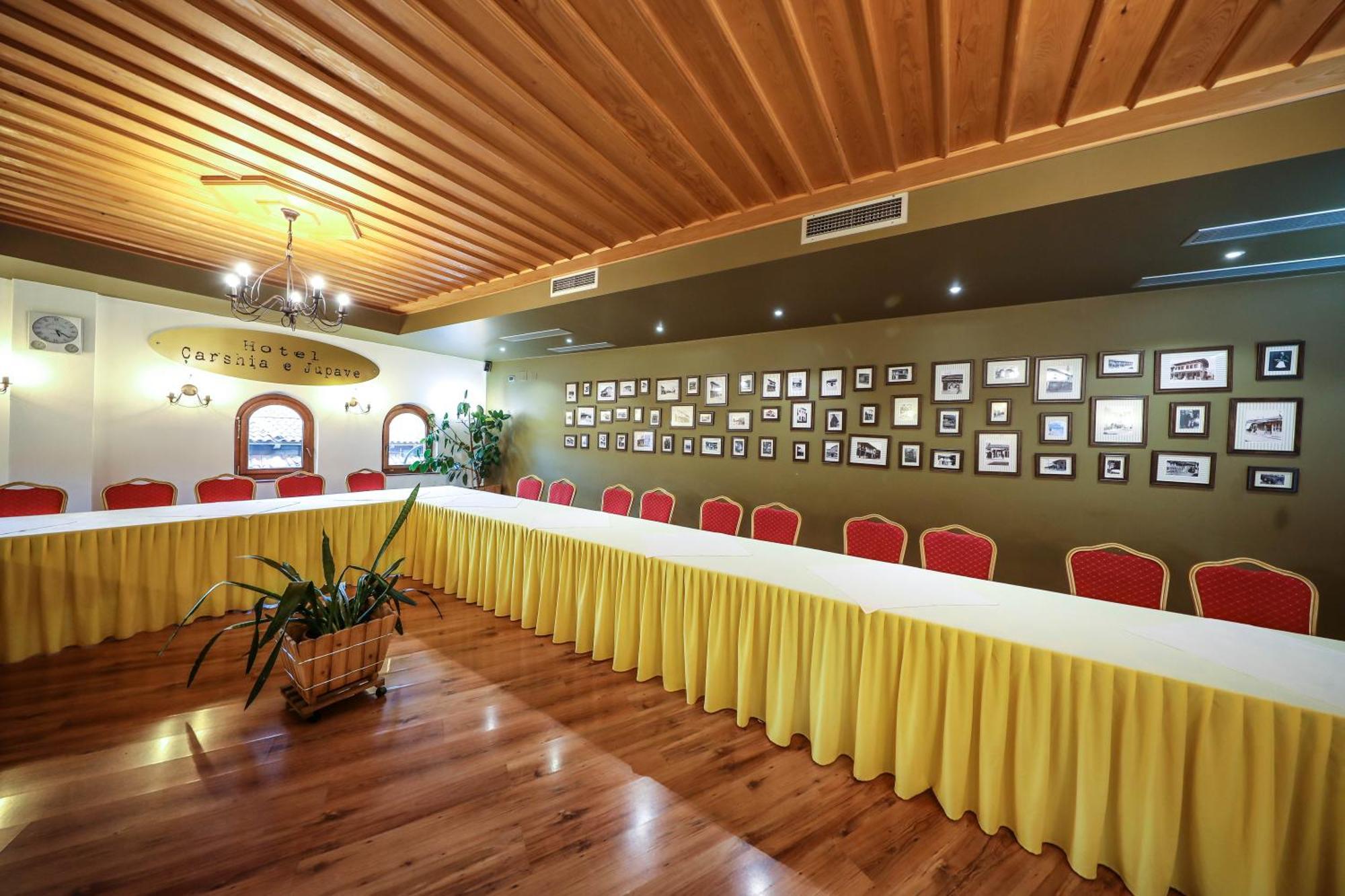 Hotel Carshia E Jupave Gjakova Kültér fotó