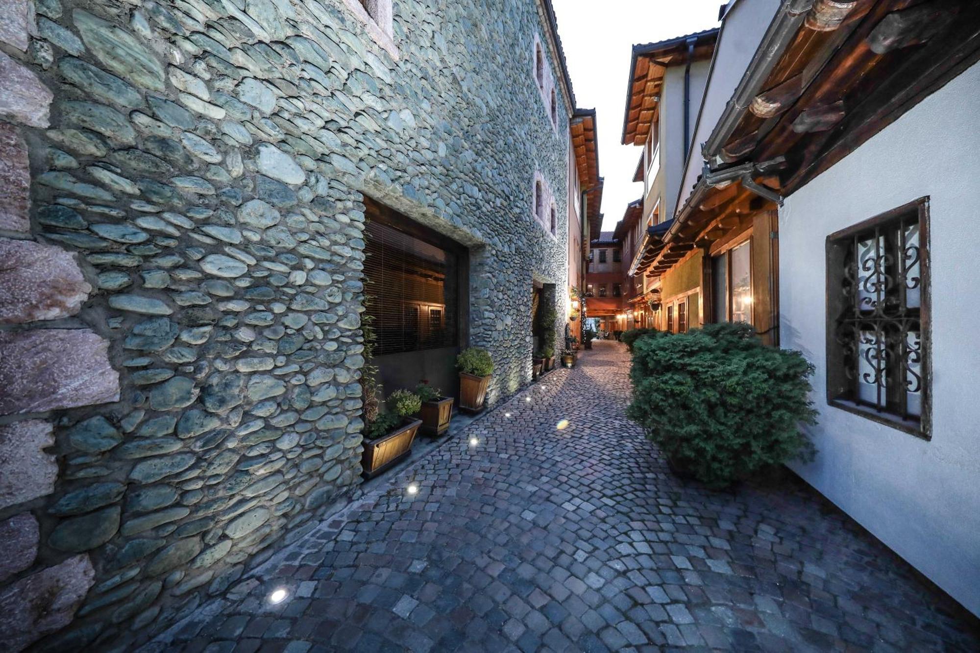 Hotel Carshia E Jupave Gjakova Kültér fotó