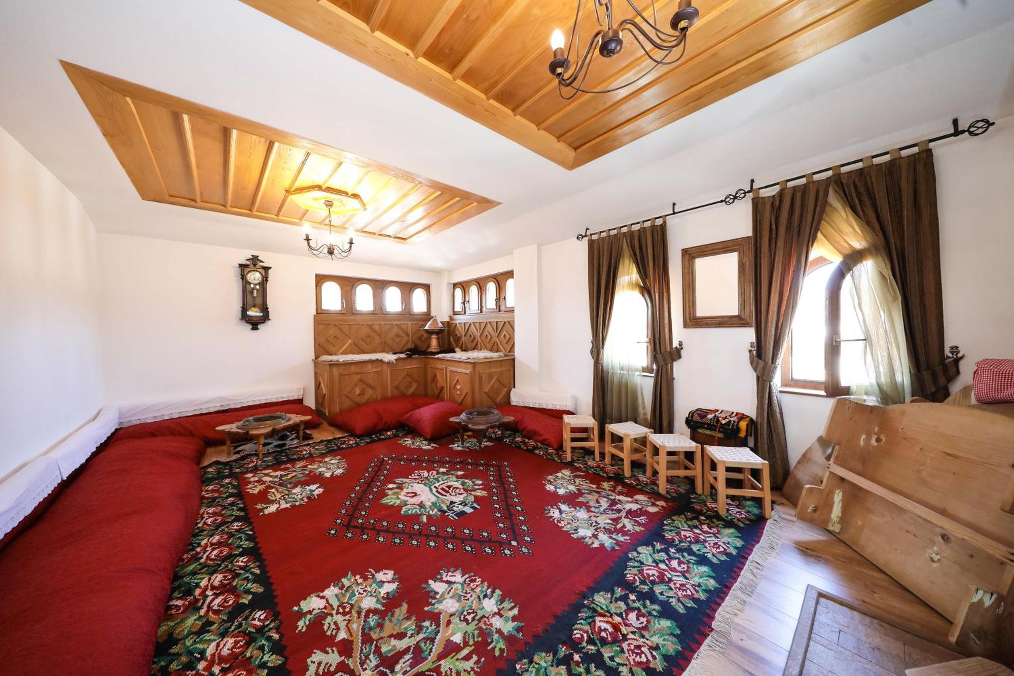 Hotel Carshia E Jupave Gjakova Kültér fotó