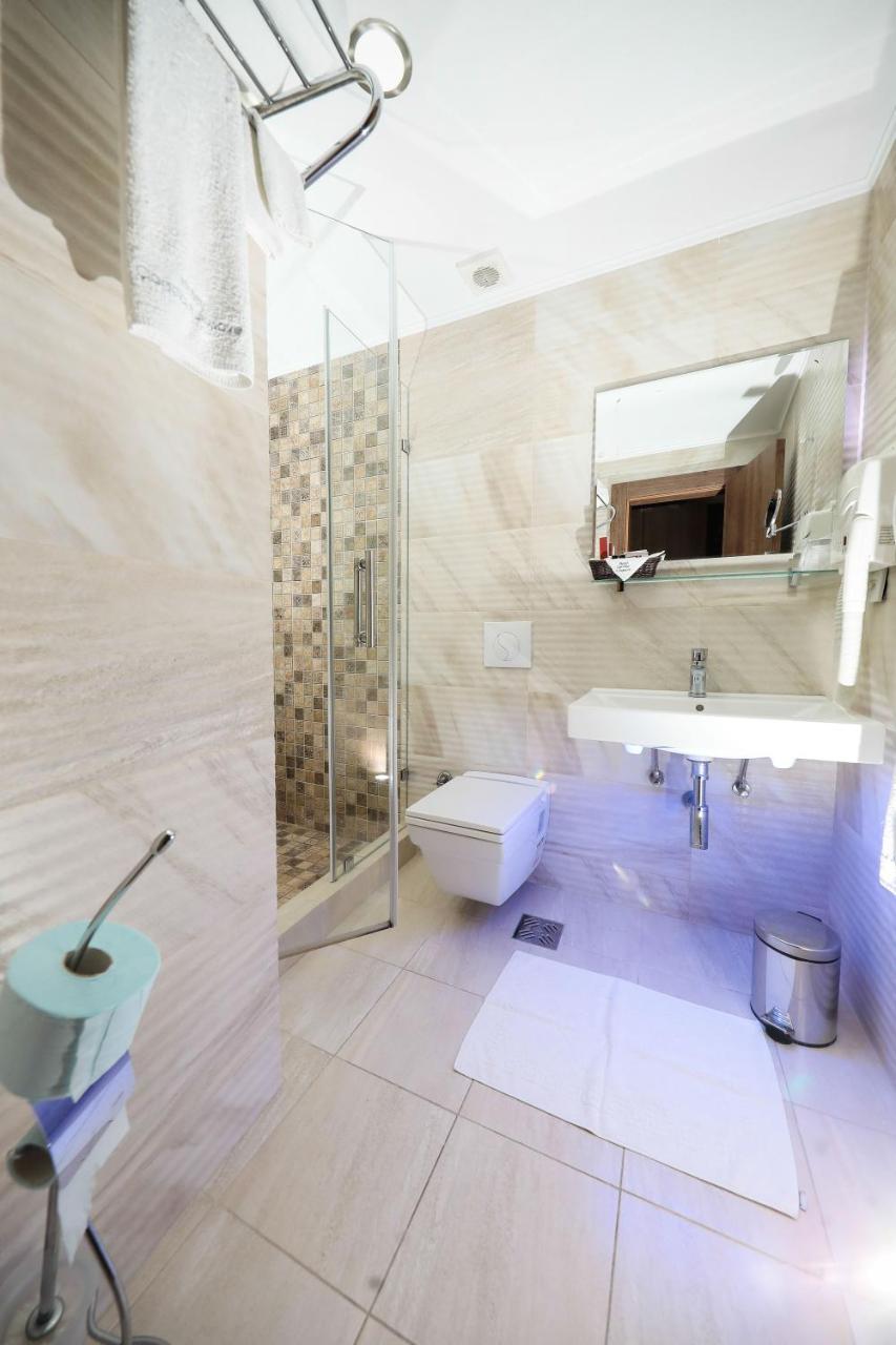 Hotel Carshia E Jupave Gjakova Kültér fotó