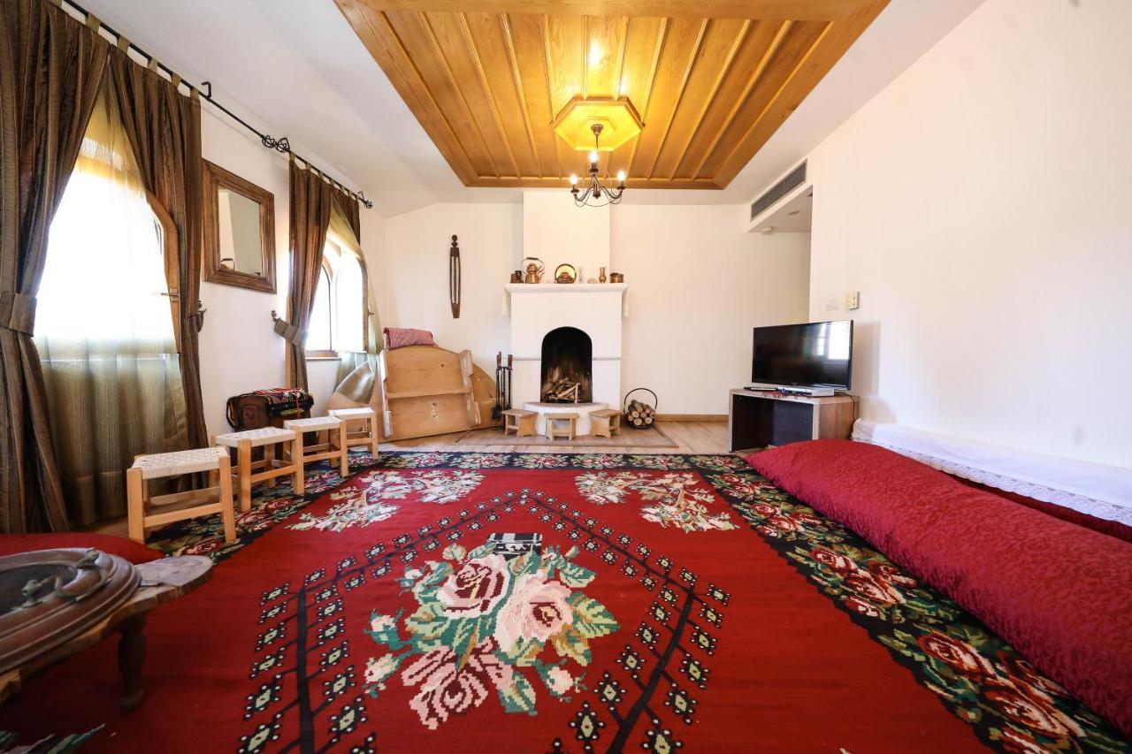 Hotel Carshia E Jupave Gjakova Kültér fotó